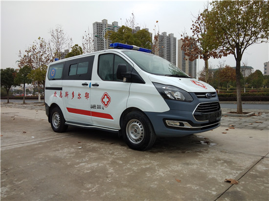 全順V362自動檔救護(hù)車